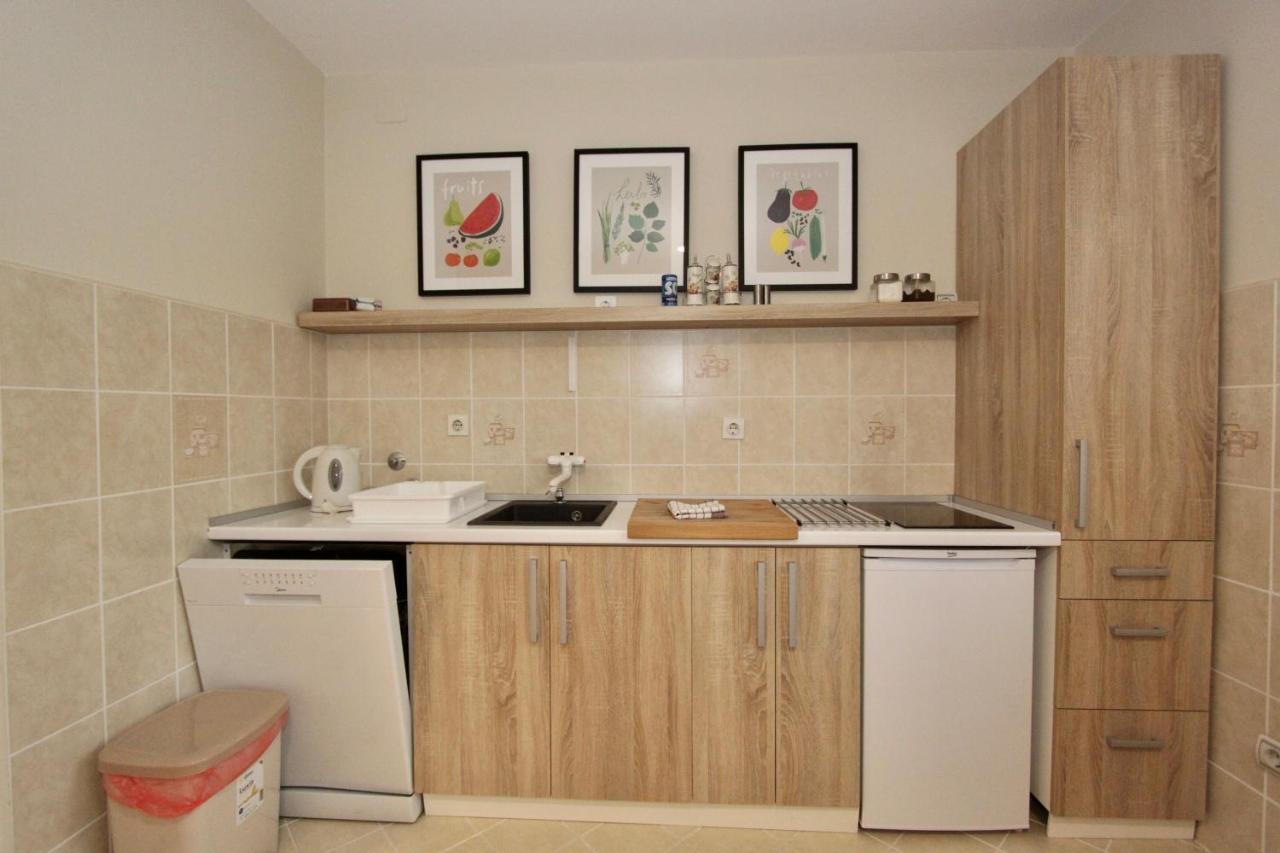 Cozy Apartments In Belgrade, Cukarica, Zeleznik, Free Parking And Wifi Exteriér fotografie